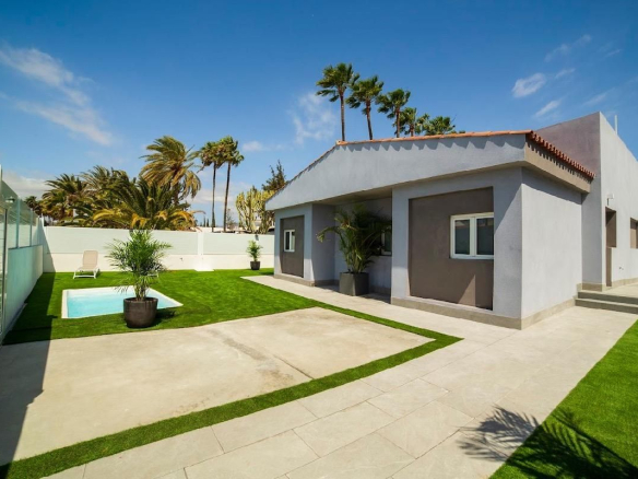 Villa de lujo a estrenar en Playa del Inglés