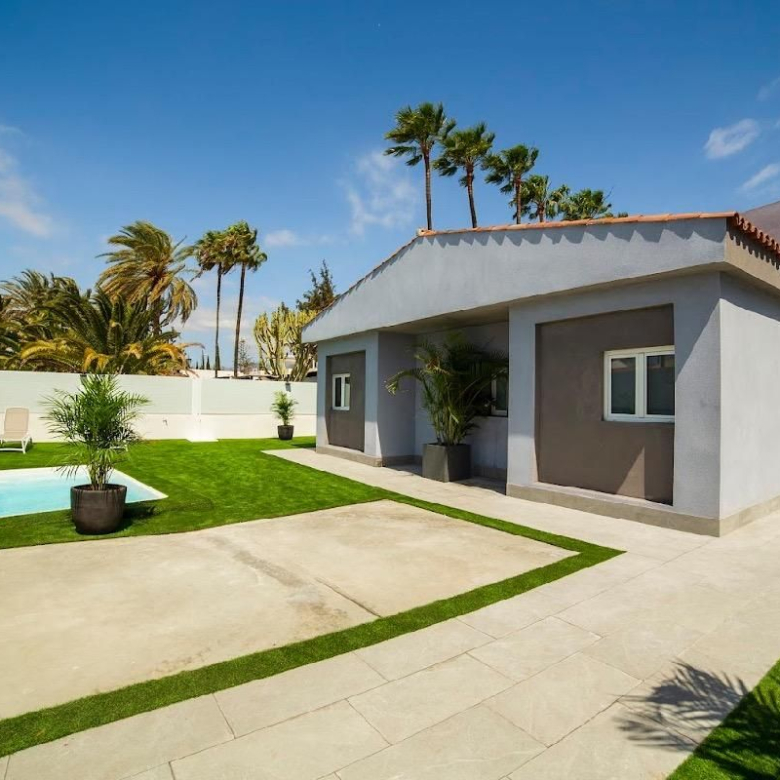 Villa de lujo a estrenar en Playa del Inglés