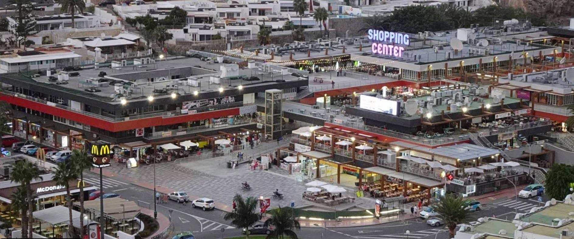 SE ALQUILA LOCAL COMERCIAL SIN TRASPASO EN LA MEJOR ZONA DEL CENTRO COMERCIAL DE PUERTO RICO – GRAN CANARIA
