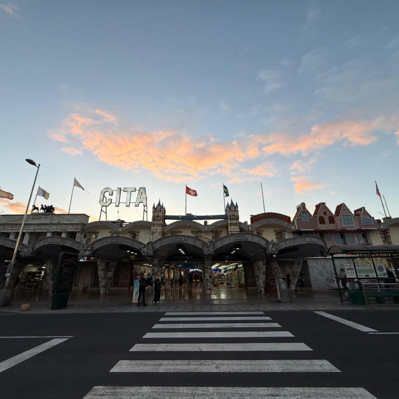 Local comercial versátil en el Centro Comercial Cita