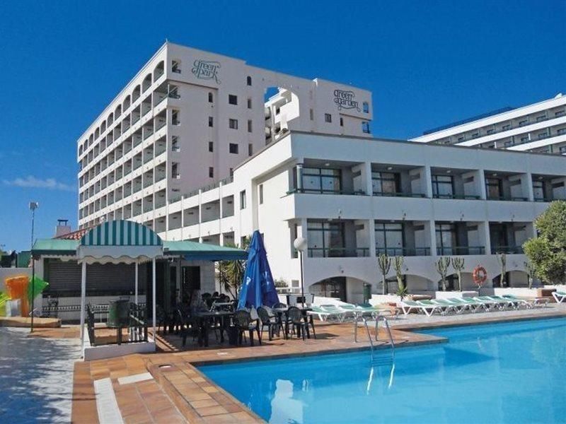 ¡Pequeña joya! Apartamento totalmente reformado a pocos pasos de la playa