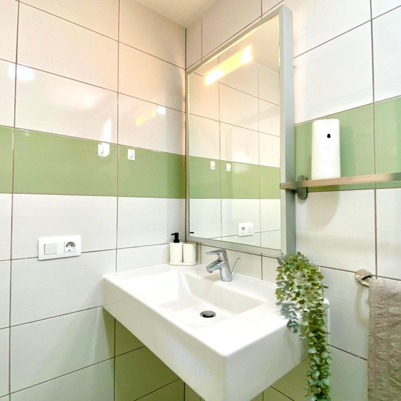 Bajo el sol canario: Apartamento con piscina comunitaria