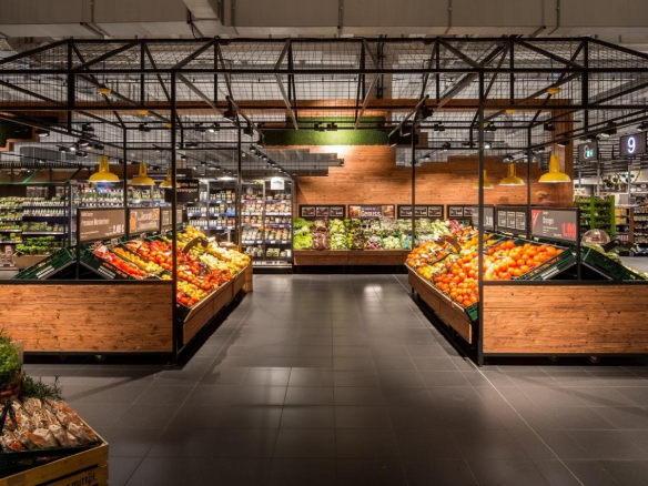 TRASPASO CAFETERIA – SUPERMERCADO EN PLAYA DEL INGLÉS – UBICACIÓN PREMIUM