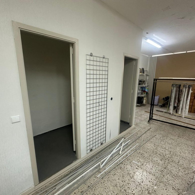 Se alquila amplio local semisótano de 133 m² en San Fernando de Maspalomas,