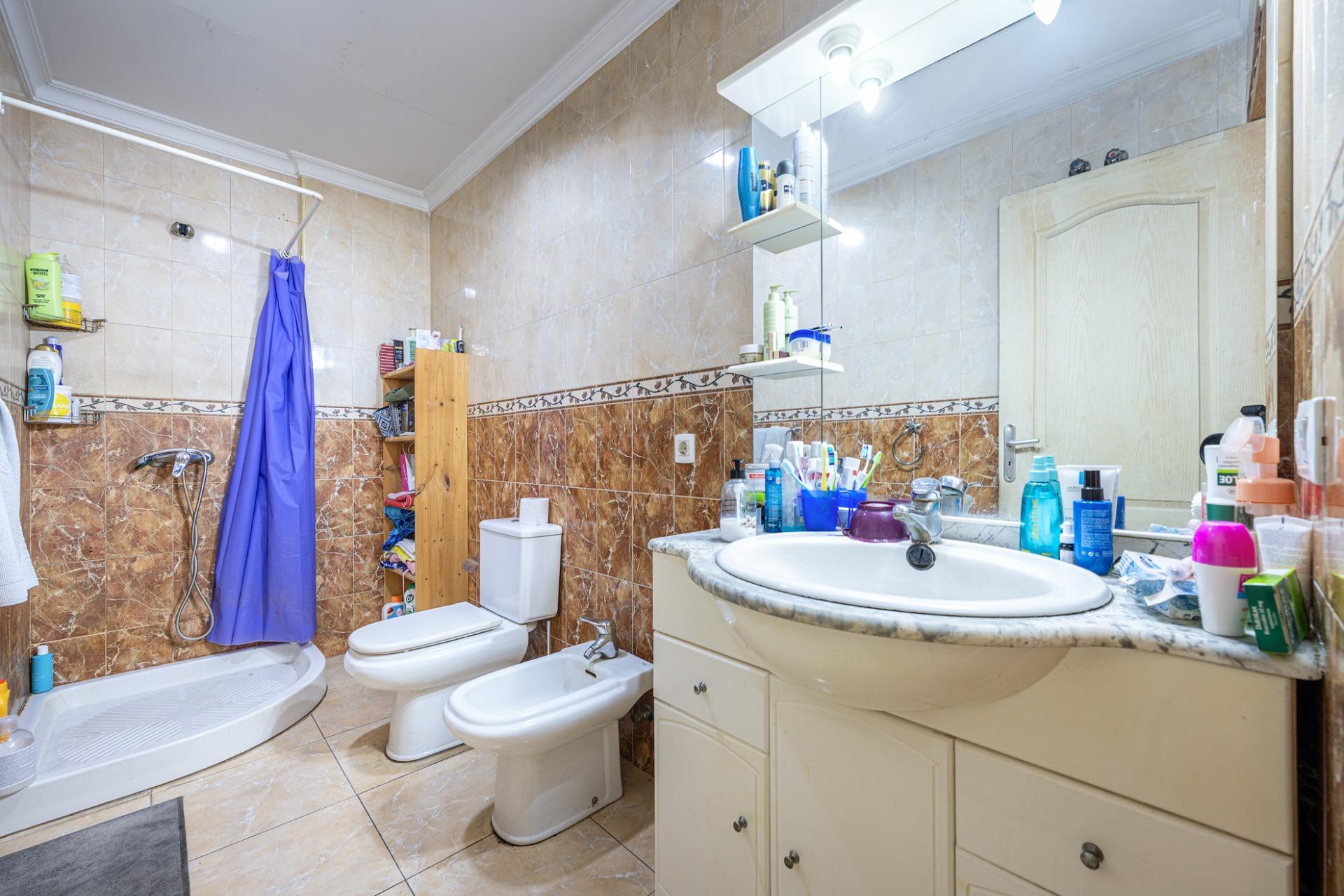 Exclusivo edificio en venta en El Tablero de 4 plantas (Garaje + 2 viviendas + azotea)