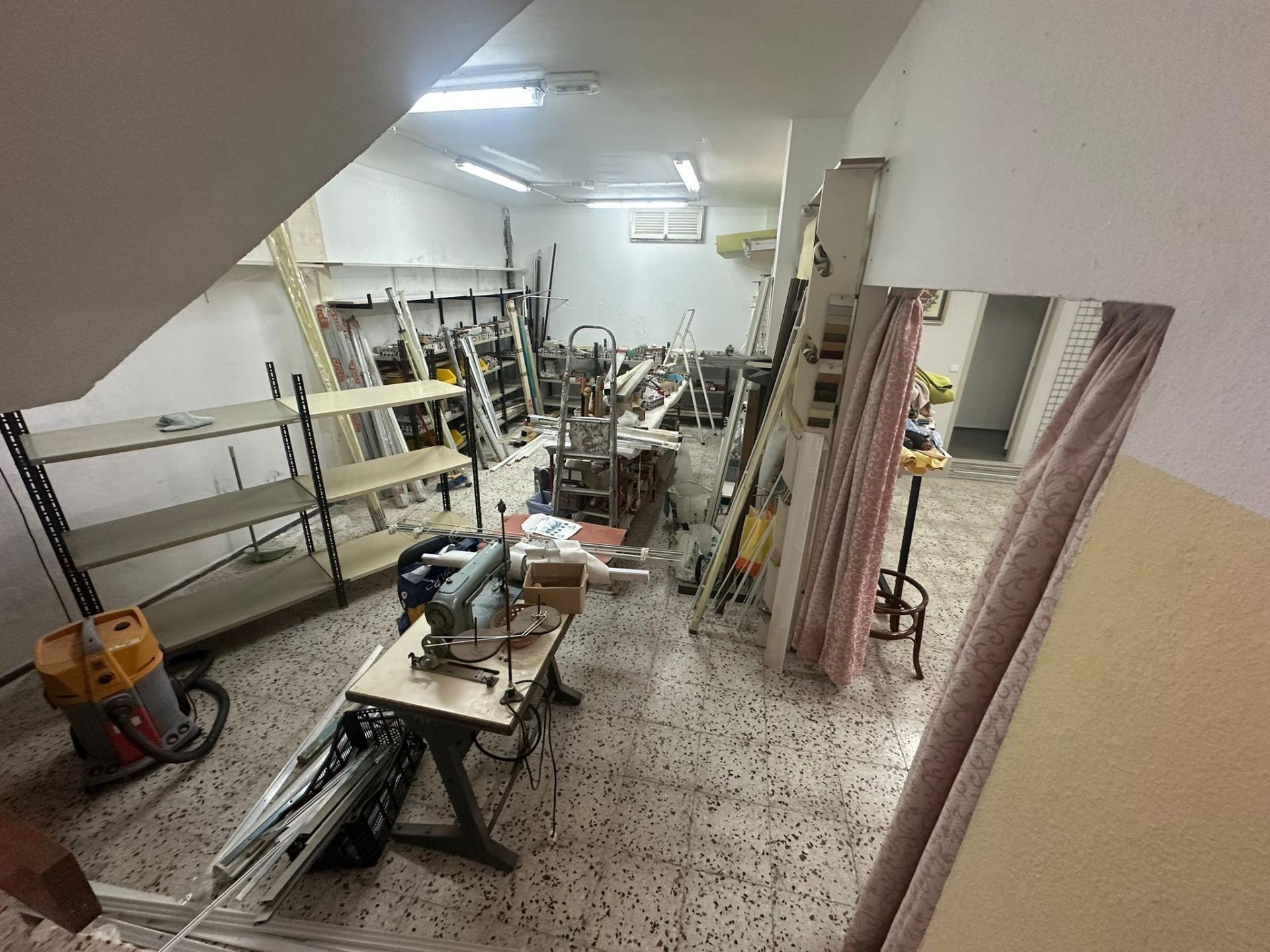 Se alquila amplio local semisótano de 133 m² en San Fernando de Maspalomas,