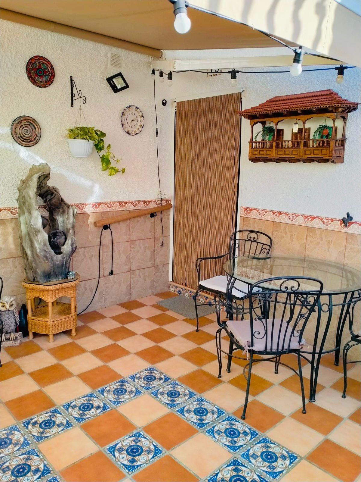 Fabuloso dúplex de 4 dormitorios en venta en Puerto Rico.