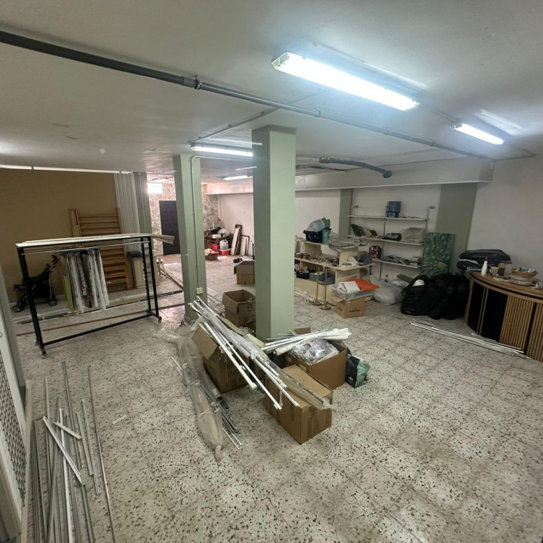 Se alquila amplio local semisótano de 133 m² en San Fernando de Maspalomas,