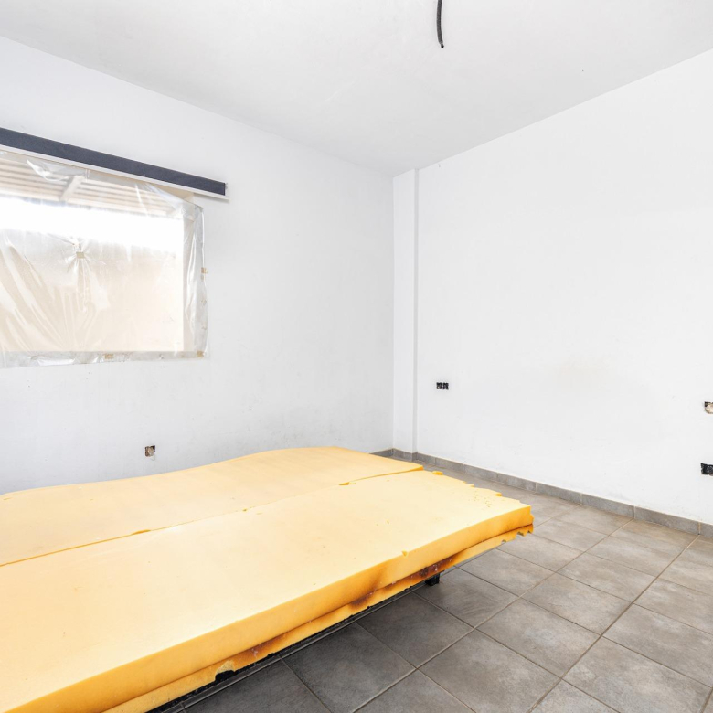 Exclusivo edificio en venta en El Tablero de 4 plantas (Garaje + 2 viviendas + azotea)