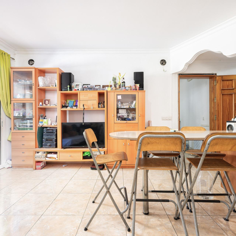 Exclusivo edificio en venta en El Tablero de 4 plantas (Garaje + 2 viviendas + azotea)