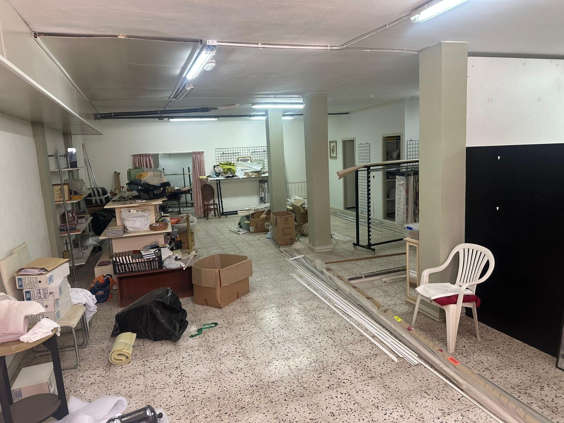 Se alquila amplio local semisótano de 133 m² en San Fernando de Maspalomas,