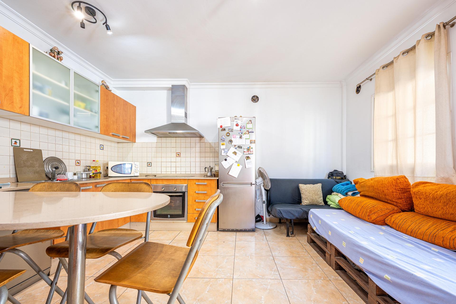 Exclusivo edificio en venta en El Tablero de 4 plantas (Garaje + 2 viviendas + azotea)