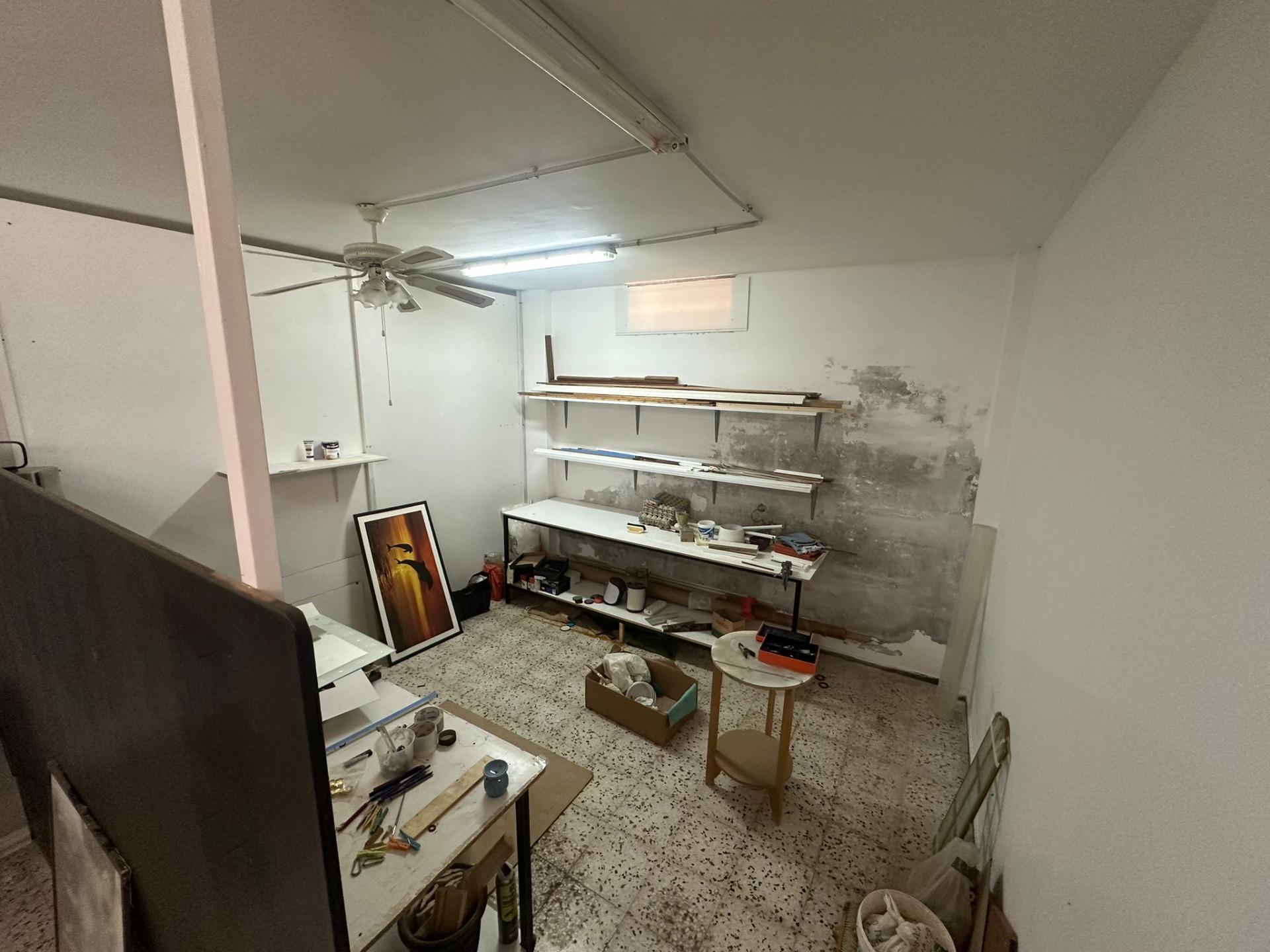 Se alquila amplio local semisótano de 133 m² en San Fernando de Maspalomas,
