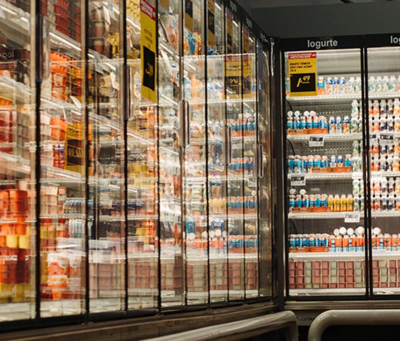 TRASPASO CAFETERIA – SUPERMERCADO EN PLAYA DEL INGLÉS – UBICACIÓN PREMIUM