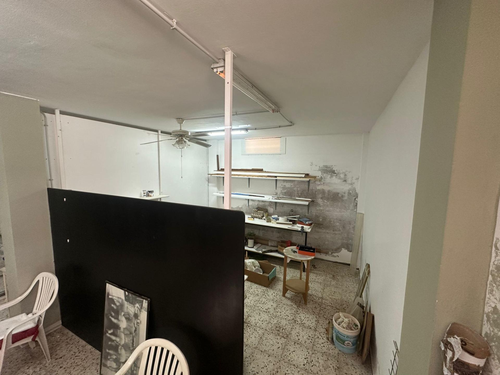 Se alquila amplio local semisótano de 133 m² en San Fernando de Maspalomas,