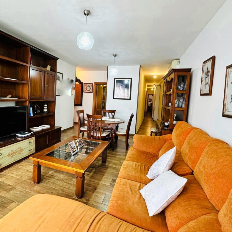 Espectacular piso de 3 dormitorios en Doctoral – Amplio y muy bien ubicado