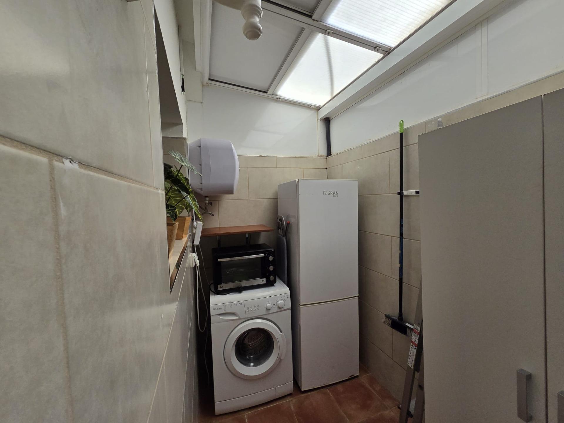 Bungalow de 1 dormitorio con jardín privado en Campo Internacional