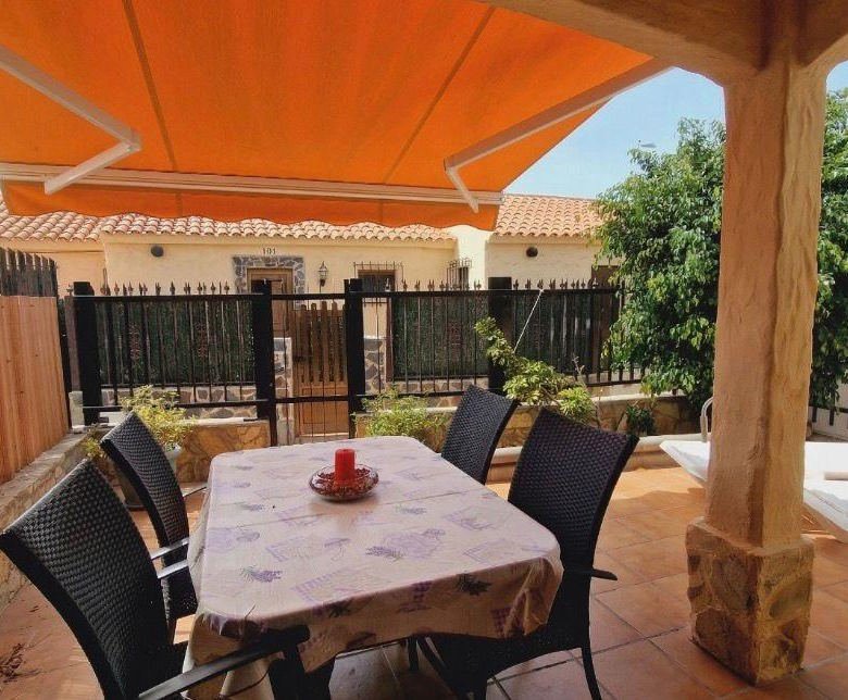 Bungalow céntrico con terraza en pleno corazón de Playa del  Inglés