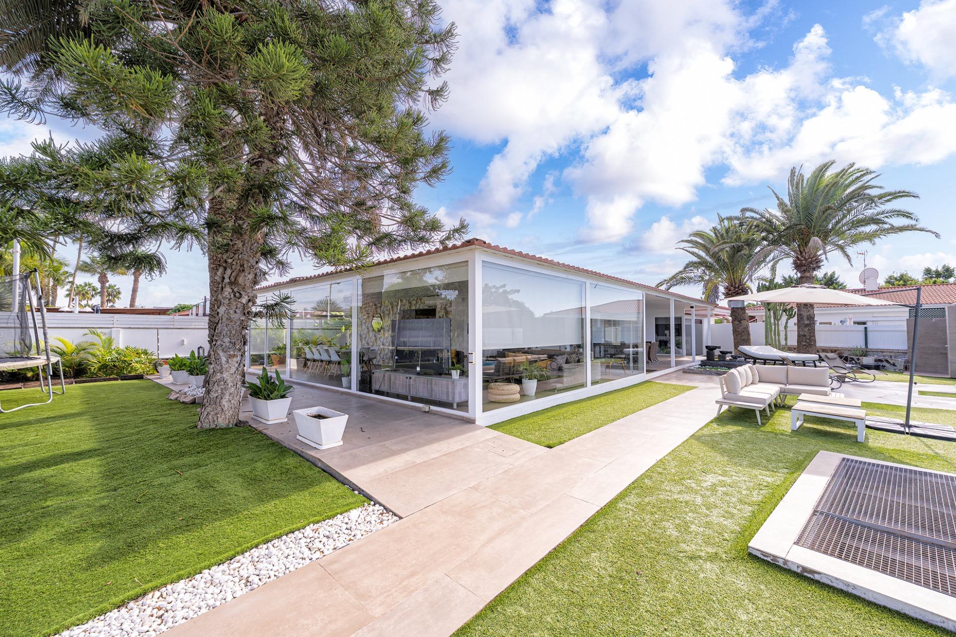Villa de ensueño de 6 Dormitorios en el Campo de Golf