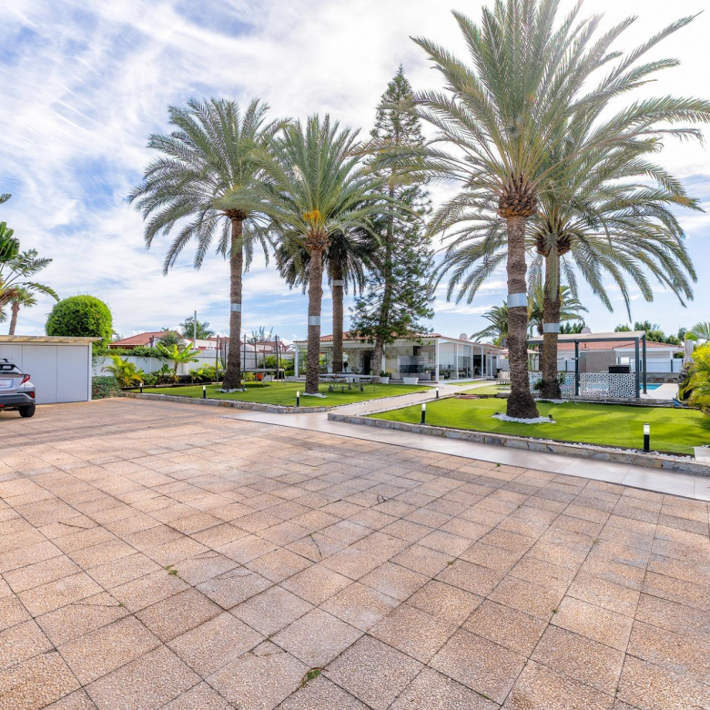 Villa de ensueño de 6 Dormitorios en el Campo de Golf