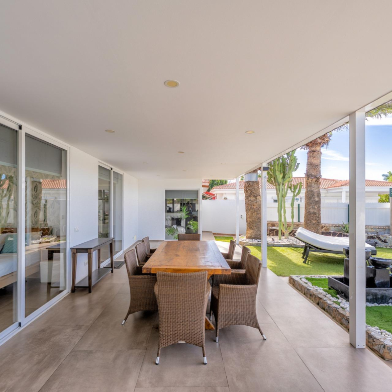 Villa de ensueño de 6 Dormitorios en el Campo de Golf