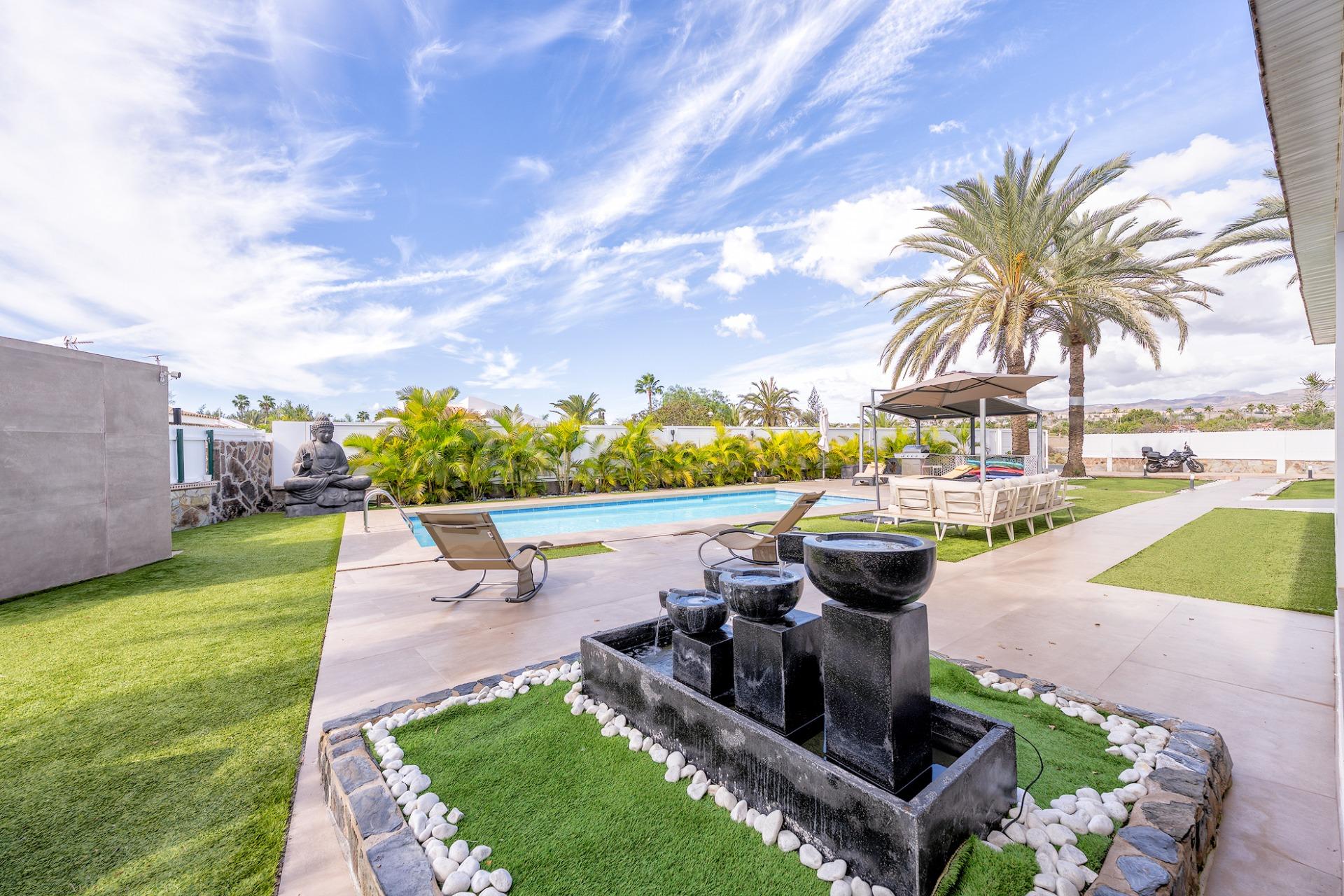 Villa de ensueño de 6 Dormitorios en el Campo de Golf