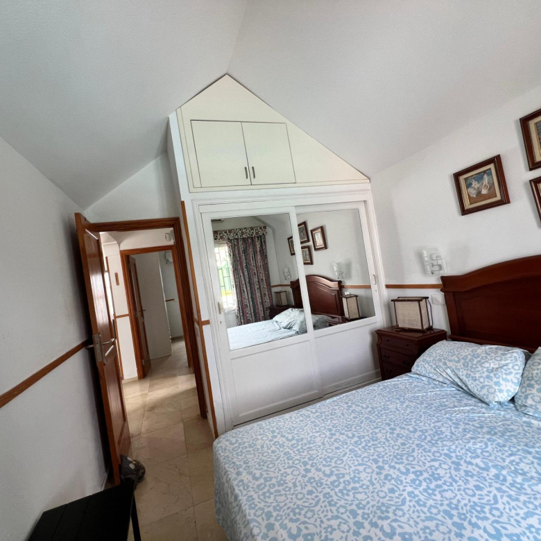 Acogedor bungalow de 2 dormitorios en Campo Internacional
