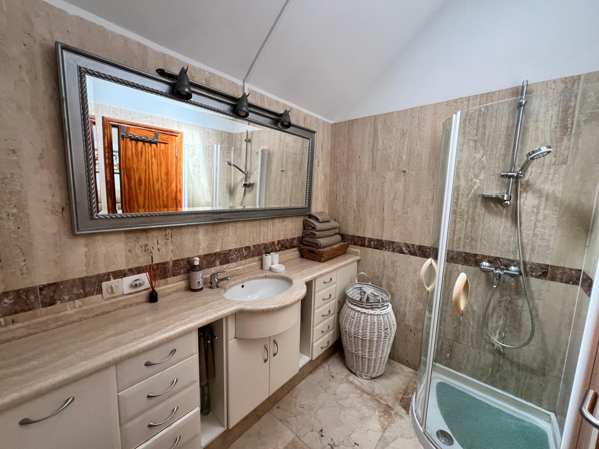 Acogedor bungalow de 2 dormitorios en Campo Internacional