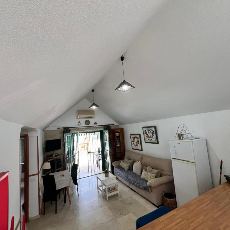 Acogedor bungalow de 2 dormitorios en Campo Internacional