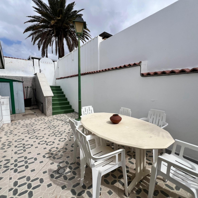 Acogedor bungalow de 2 dormitorios en Campo Internacional