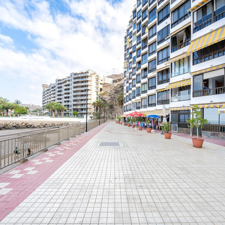Maravilloso estudio ubicado en primera línea de playa en Patalavaca