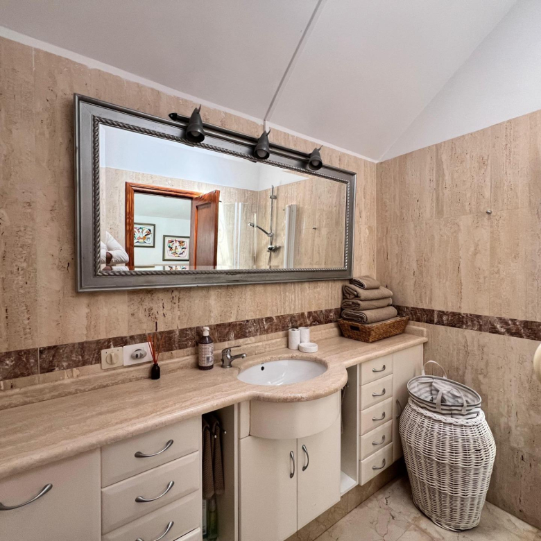 Acogedor bungalow de 2 dormitorios en Campo Internacional