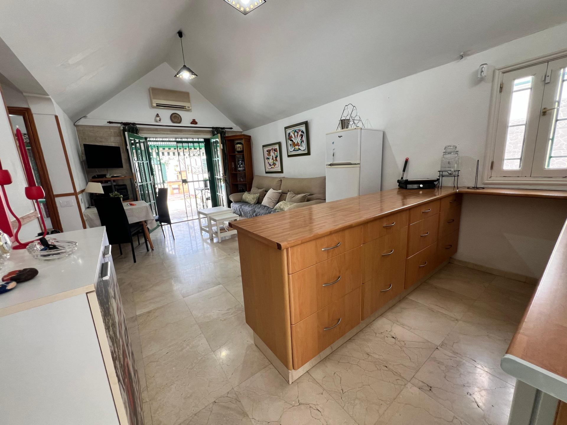 Acogedor bungalow de 2 dormitorios en Campo Internacional
