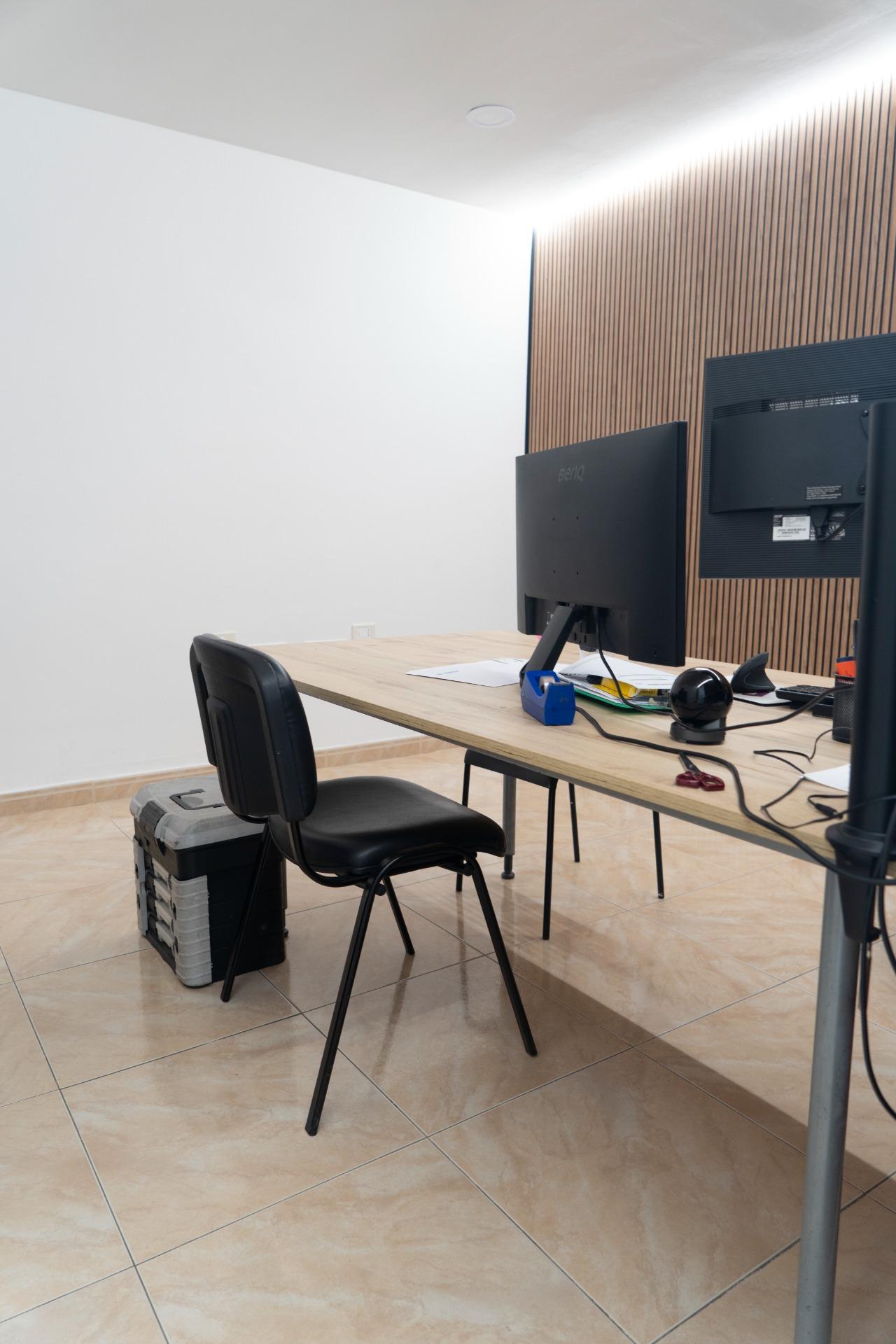 Oficina en venta – Edificio Colón, Centro de Vecindario – Gran Canaria Real Estate ✨