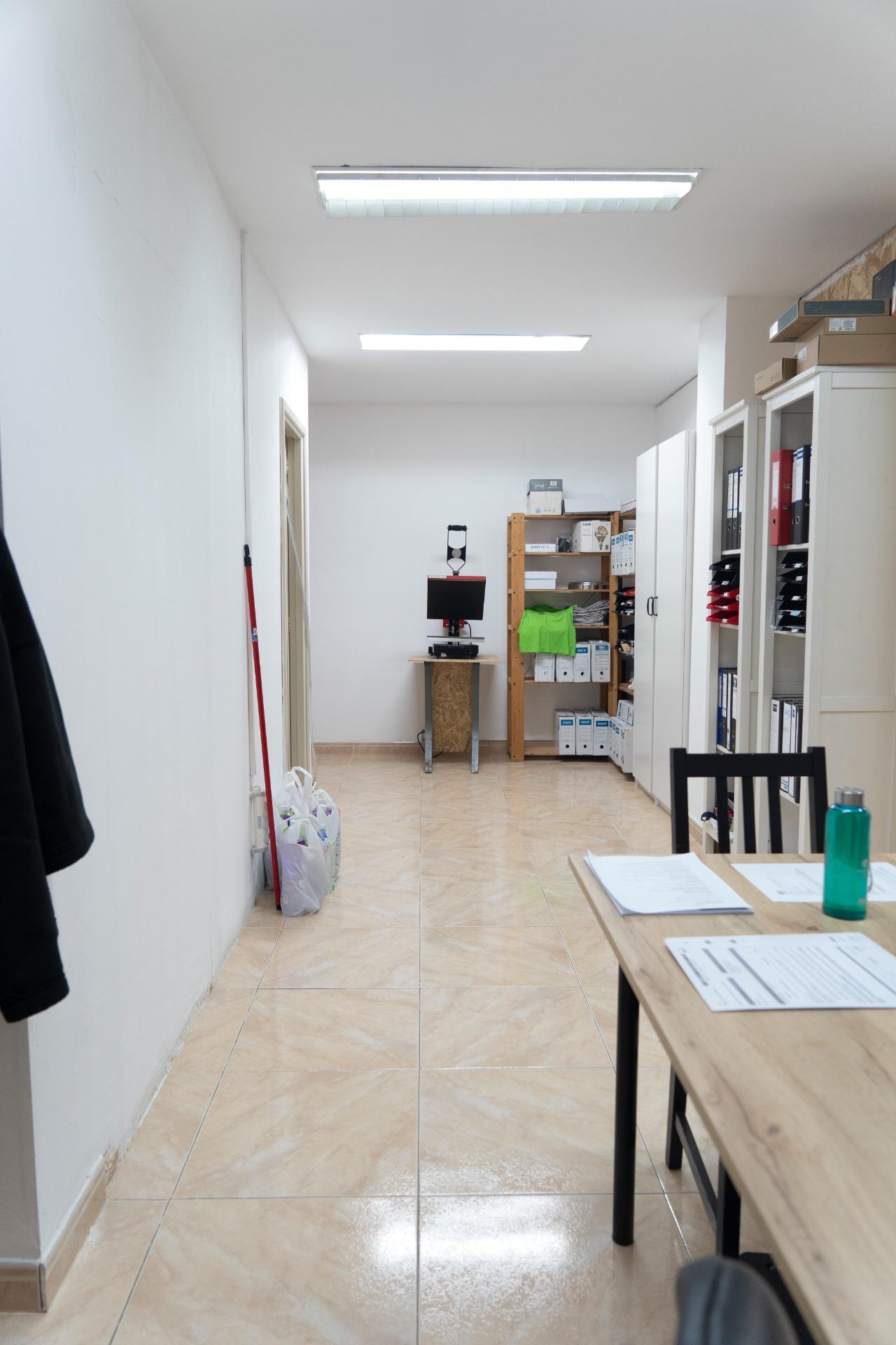 Oficina en venta – Edificio Colón, Centro de Vecindario – Gran Canaria Real Estate ✨