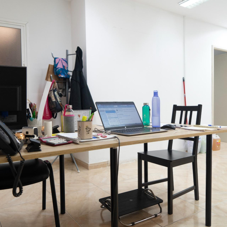 Oficina en venta – Edificio Colón, Centro de Vecindario – Gran Canaria Real Estate ✨