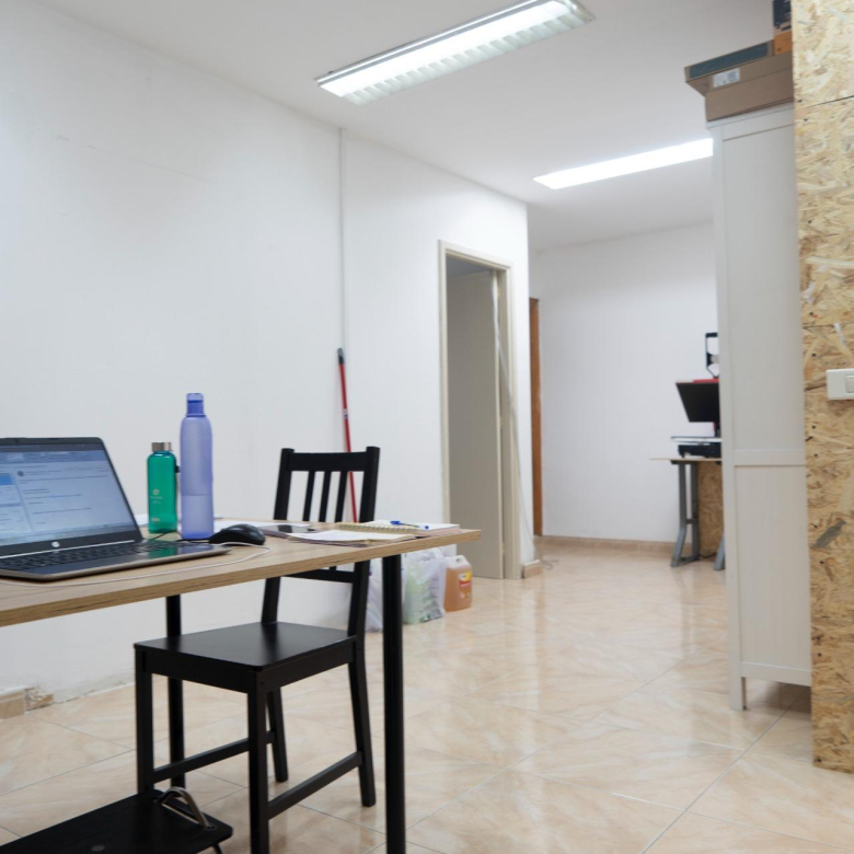 Oficina en venta – Edificio Colón, Centro de Vecindario – Gran Canaria Real Estate ✨