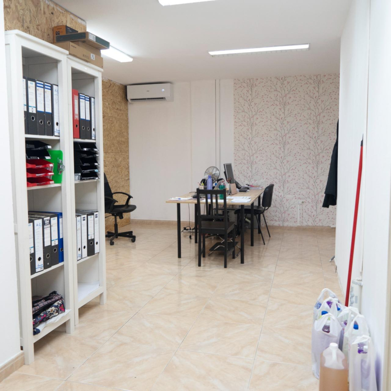 Oficina en venta – Edificio Colón, Centro de Vecindario – Gran Canaria Real Estate ✨