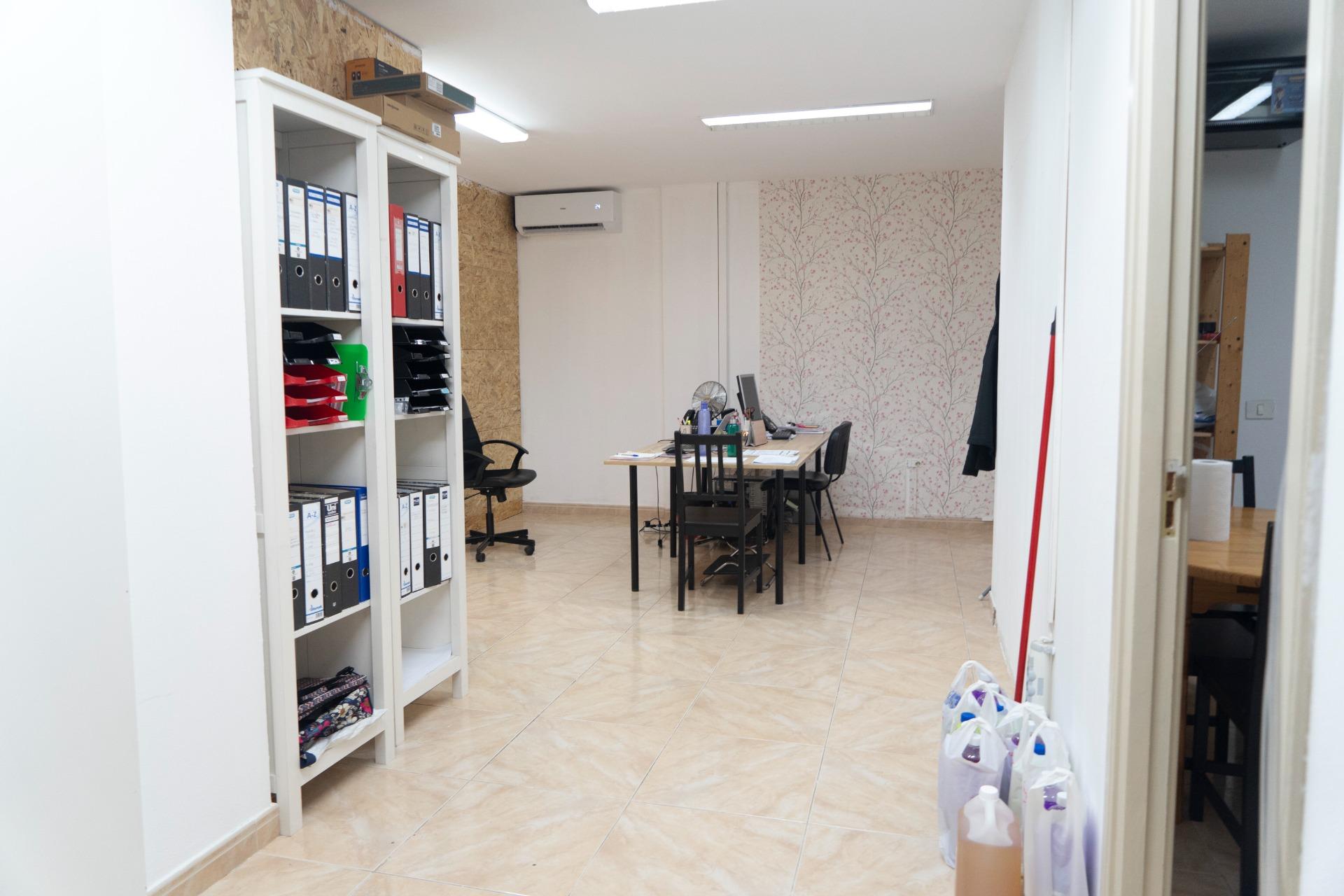 Oficina en venta – Edificio Colón, Centro de Vecindario – Gran Canaria Real Estate ✨