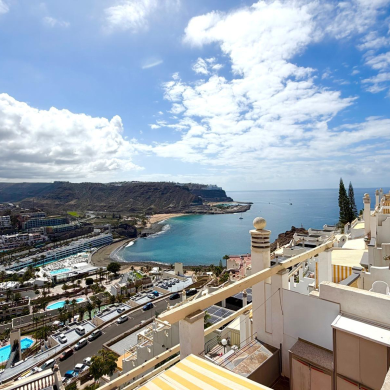 Apartamento con espectaculares vistas al mar sobre Playa del Cura