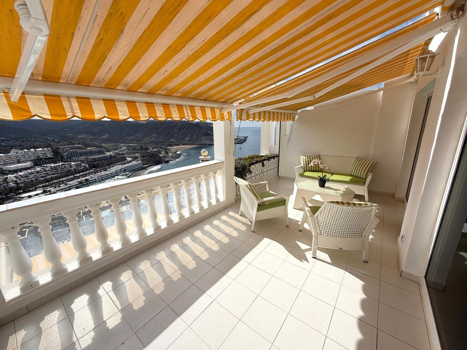 Apartamento con espectaculares vistas al mar sobre Playa del Cura