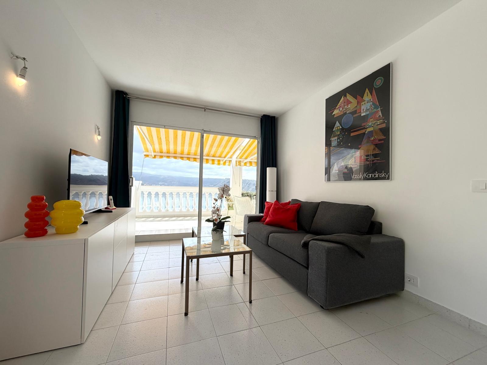 Apartamento con espectaculares vistas al mar sobre Playa del Cura