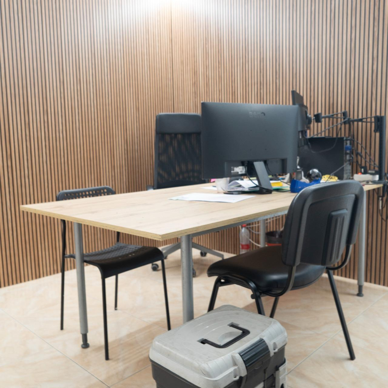 Oficina en venta – Edificio Colón, Centro de Vecindario – Gran Canaria Real Estate ✨