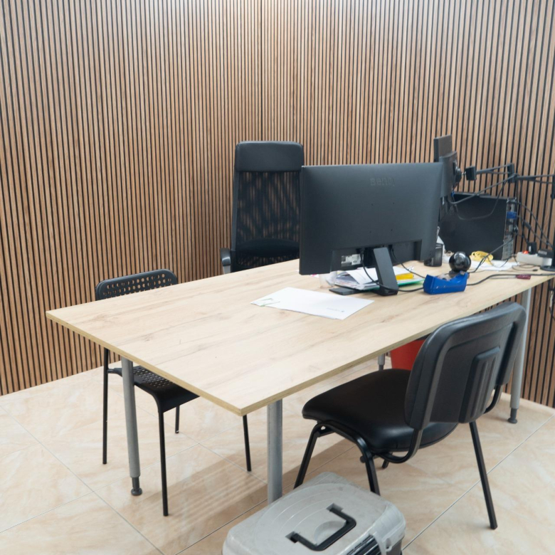 Oficina en venta – Edificio Colón, Centro de Vecindario – Gran Canaria Real Estate ✨