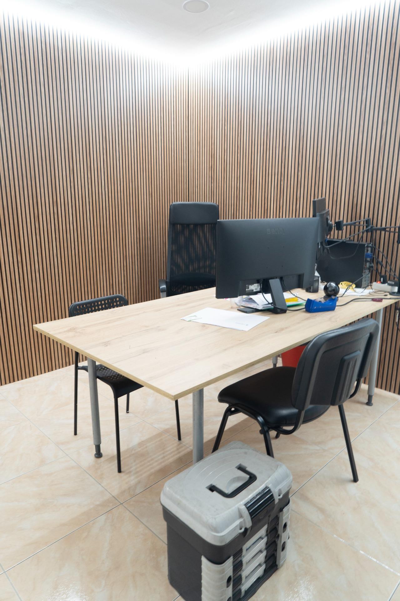 Oficina en venta – Edificio Colón, Centro de Vecindario – Gran Canaria Real Estate ✨