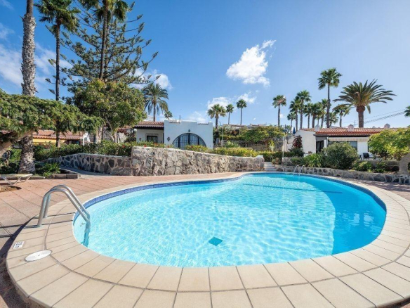 Lovely bungalow in Arguineguín with communcal pool