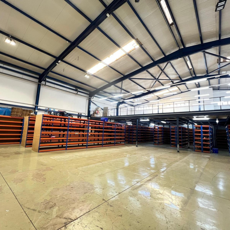 Alquiler de Planta Baja (nivel calle) de nave industrial en El Tablero de Maspalomas