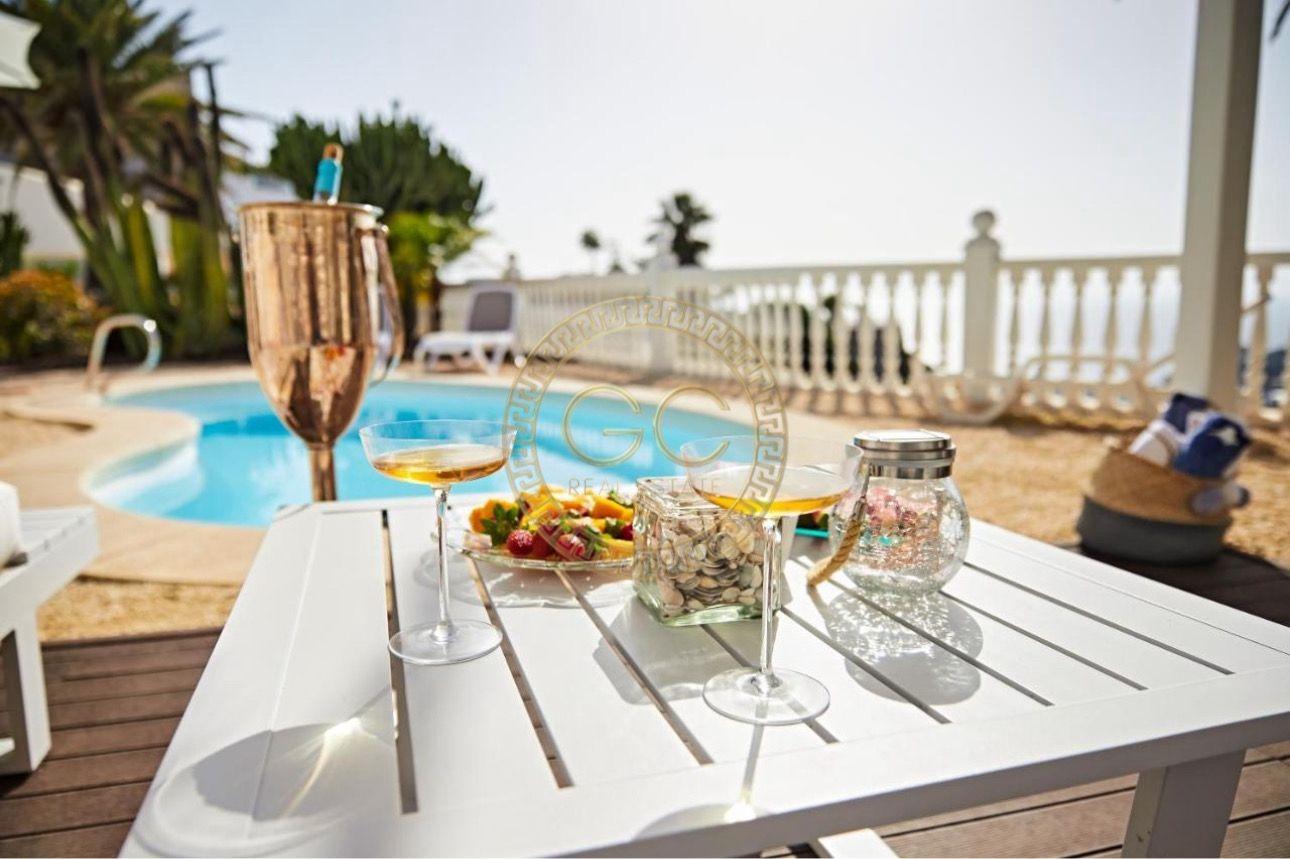 Exclusive dream villa with idyllic private garden, proper pool and sea view