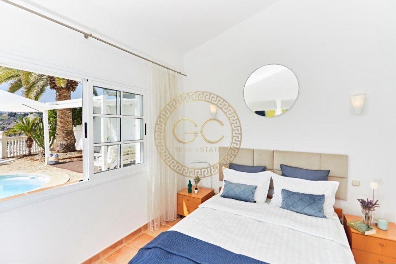 Exclusive dream villa with idyllic private garden, proper pool and sea view