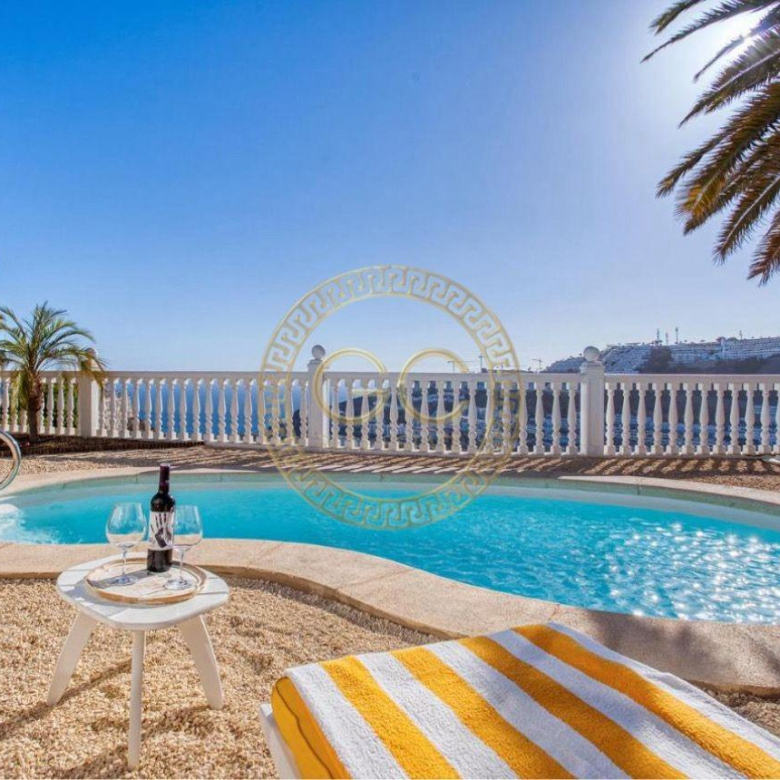 Exclusive dream villa with idyllic private garden, proper pool and sea view